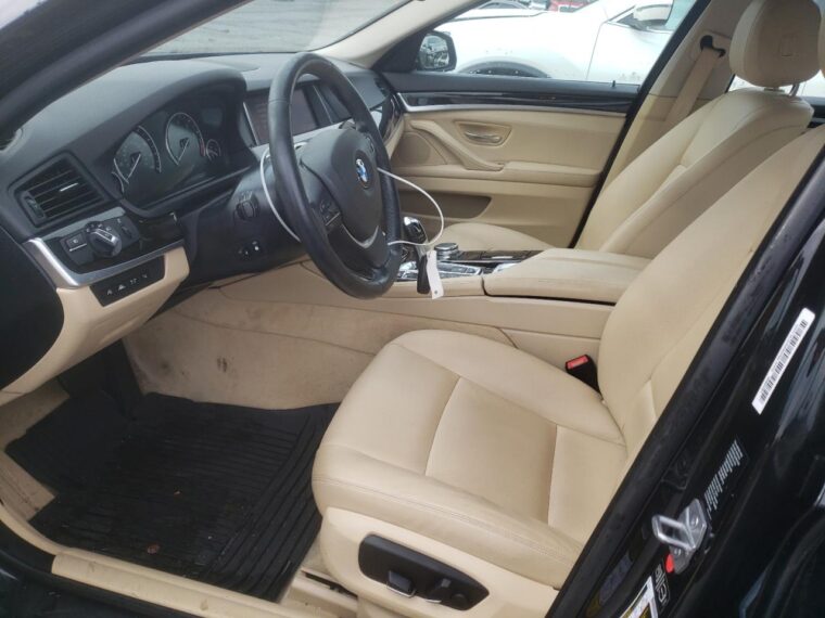 Автомобіль BMW 528 XI  2015 | GrandCar