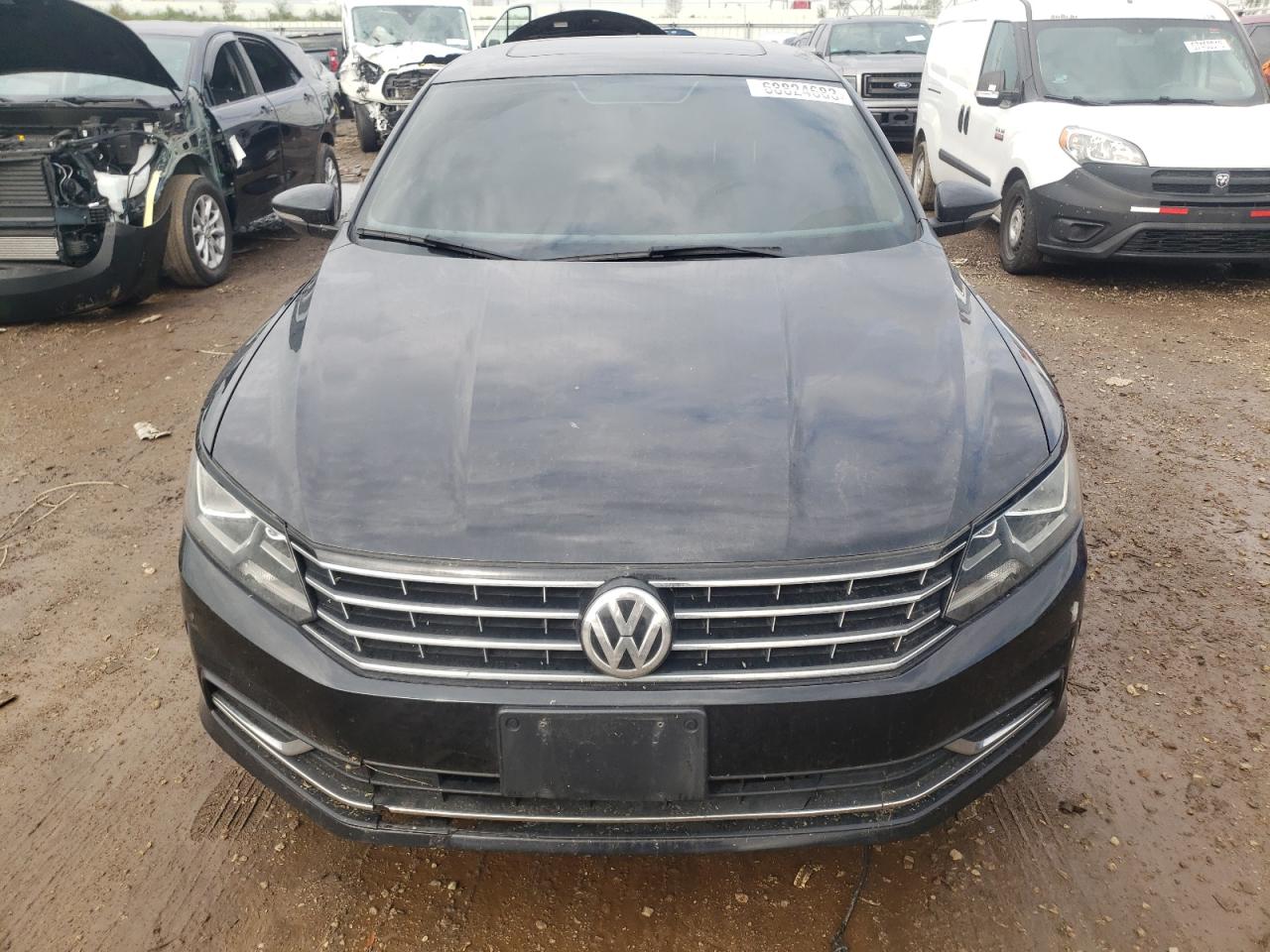 Автомобиль VOLKSWAGEN PASSAT SE 2017 | GrandCar