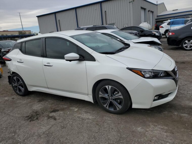 Автомобиль NISSAN LEAF SV 2020 | GrandCar