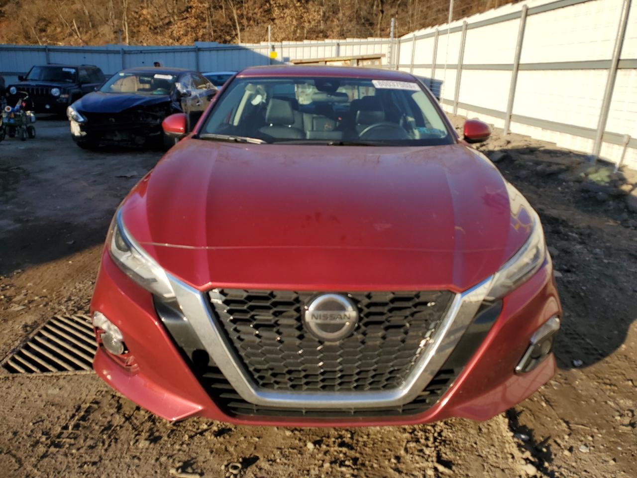 Автомобиль NISSAN ALTIMA SL 2022 | GrandCar Автомобиль NISSAN ALTIMA SL 2022 | GrandCar