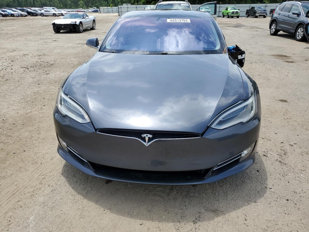 Автомобіль TESLA MODEL S 2017 | GrandCar Автомобіль TESLA MODEL S 2017 | GrandCar