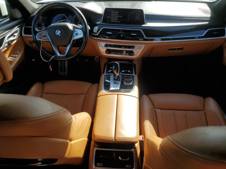 Автомобіль BMW 740 XI 2018 | GrandCar