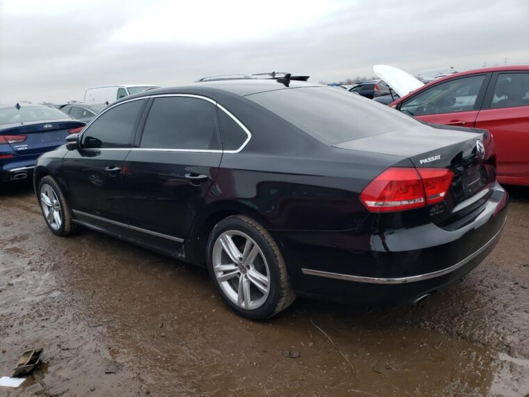 Автомобиль VOLKSWAGEN PASSAT SE 2015 | GrandCar