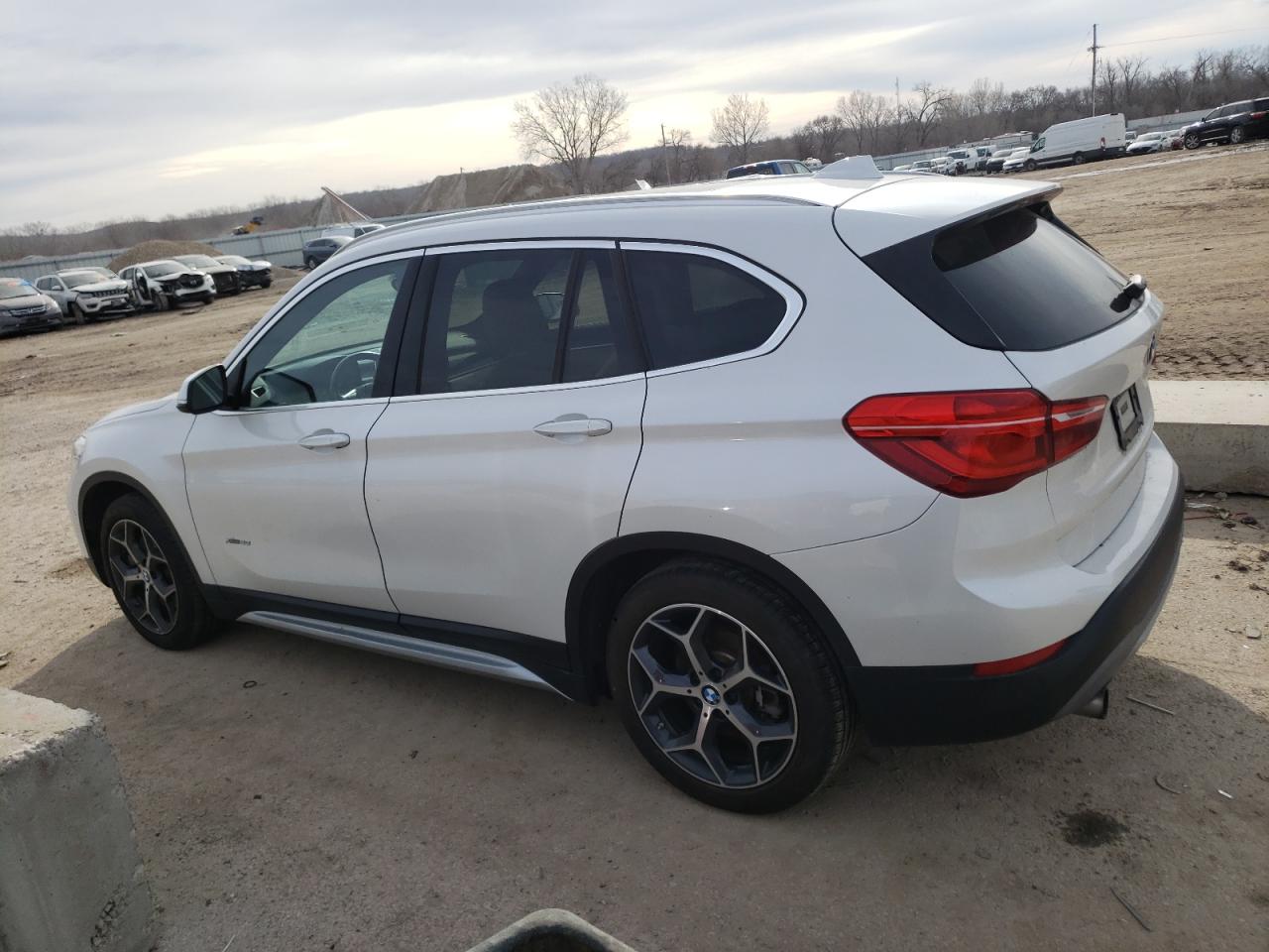Автомобиль BMW X1 XDRIVE28I 2016 | GrandCar Автомобиль BMW X1 XDRIVE28I 2016 | GrandCar
