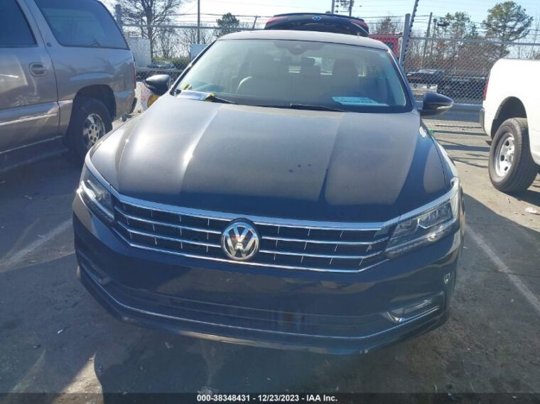 Автомобиль VOLKSWAGEN PASSAT 2.0T SEL PREMIUM 2018 | GrandCar