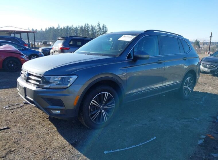 Автомобиль VOLKSWAGEN TIGUAN 2.0T SE 2018 | GrandCar