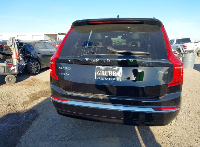 Автомобиль VOLVO XC90 B6 ULTIMATE 2024 | GrandCar Автомобиль VOLVO XC90 B6 ULTIMATE 2024 | GrandCar
