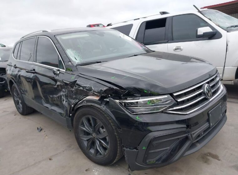 Автомобіль VOLKSWAGEN TIGUAN 2.0T SE 2023 | GrandCar