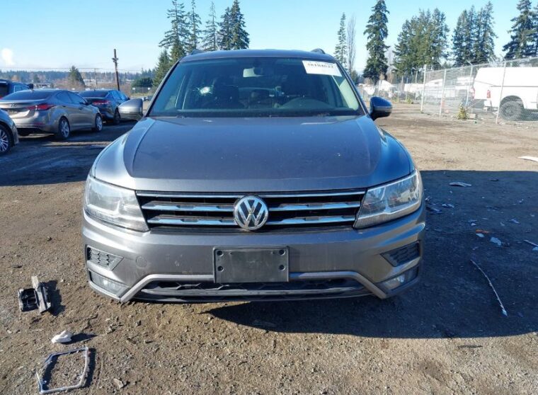 Автомобиль VOLKSWAGEN TIGUAN 2.0T SE 2018 | GrandCar