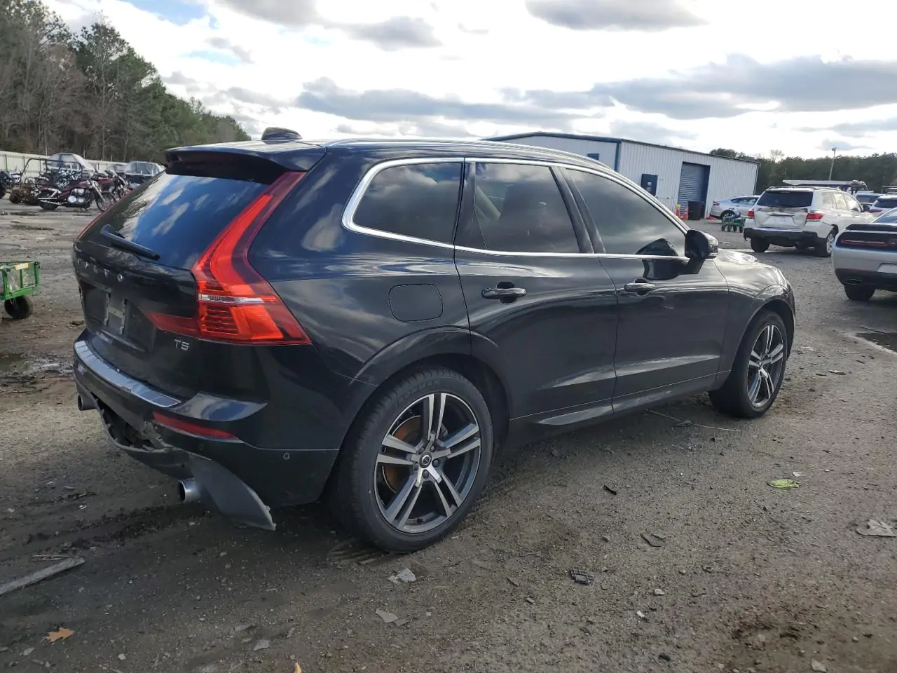 Автомобіль VOLVO XC60 T5 MOMENTUM 2019 | GrandCar Автомобіль VOLVO XC60 T5 MOMENTUM 2019 | GrandCar