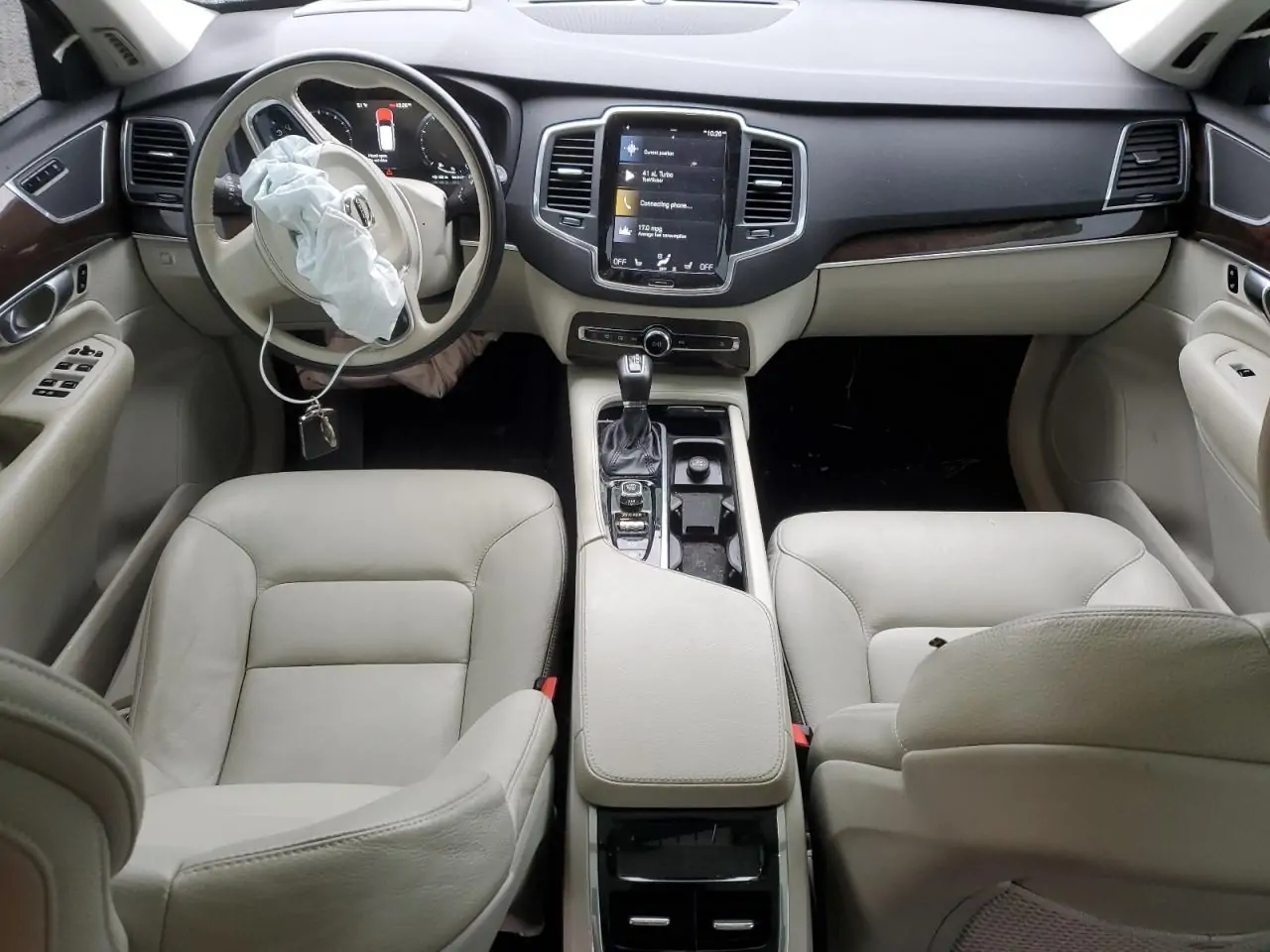 Автомобіль VOLVO XC90 T6 MOMENTUM 2019 | GrandCar Автомобіль VOLVO XC90 T6 MOMENTUM 2019 | GrandCar