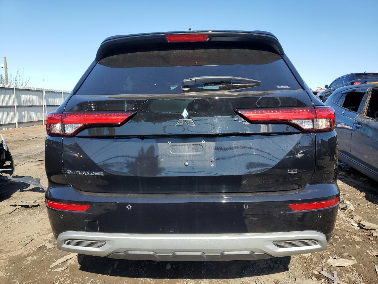 Автомобіль MITSUBISHI OUTLANDER SE 2022 | GrandCar Автомобіль MITSUBISHI OUTLANDER SE 2022 | GrandCar