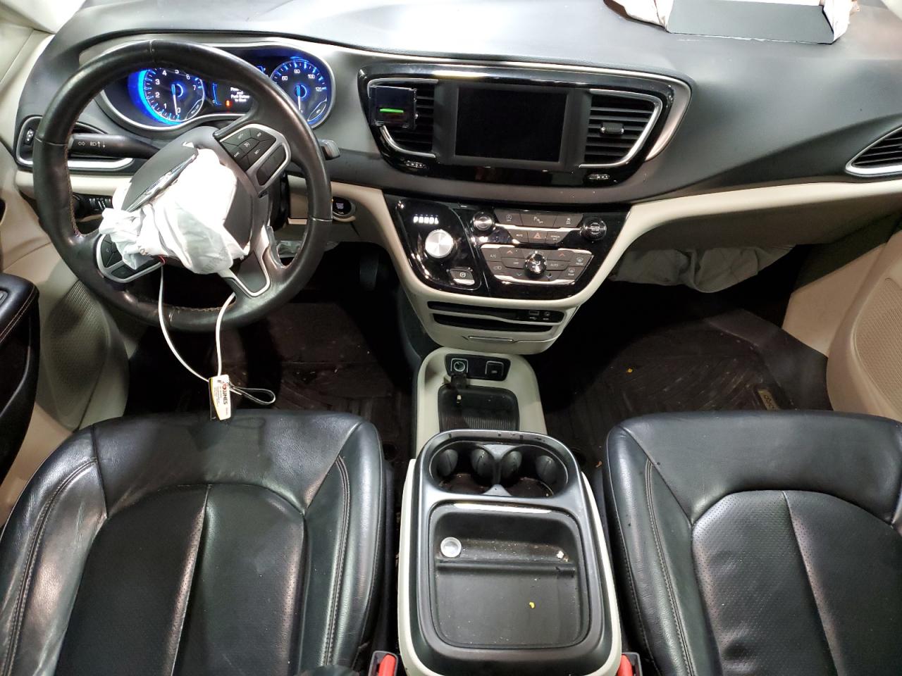 Автомобіль CHRYSLER PACIFICA TOURING L 2020 | GrandCar Автомобіль CHRYSLER PACIFICA TOURING L 2020 | GrandCar