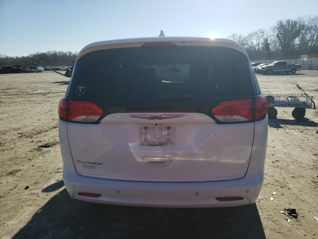 Автомобиль CHRYSLER PACIFICA LX 2019 | GrandCar Автомобиль CHRYSLER PACIFICA LX 2019 | GrandCar
