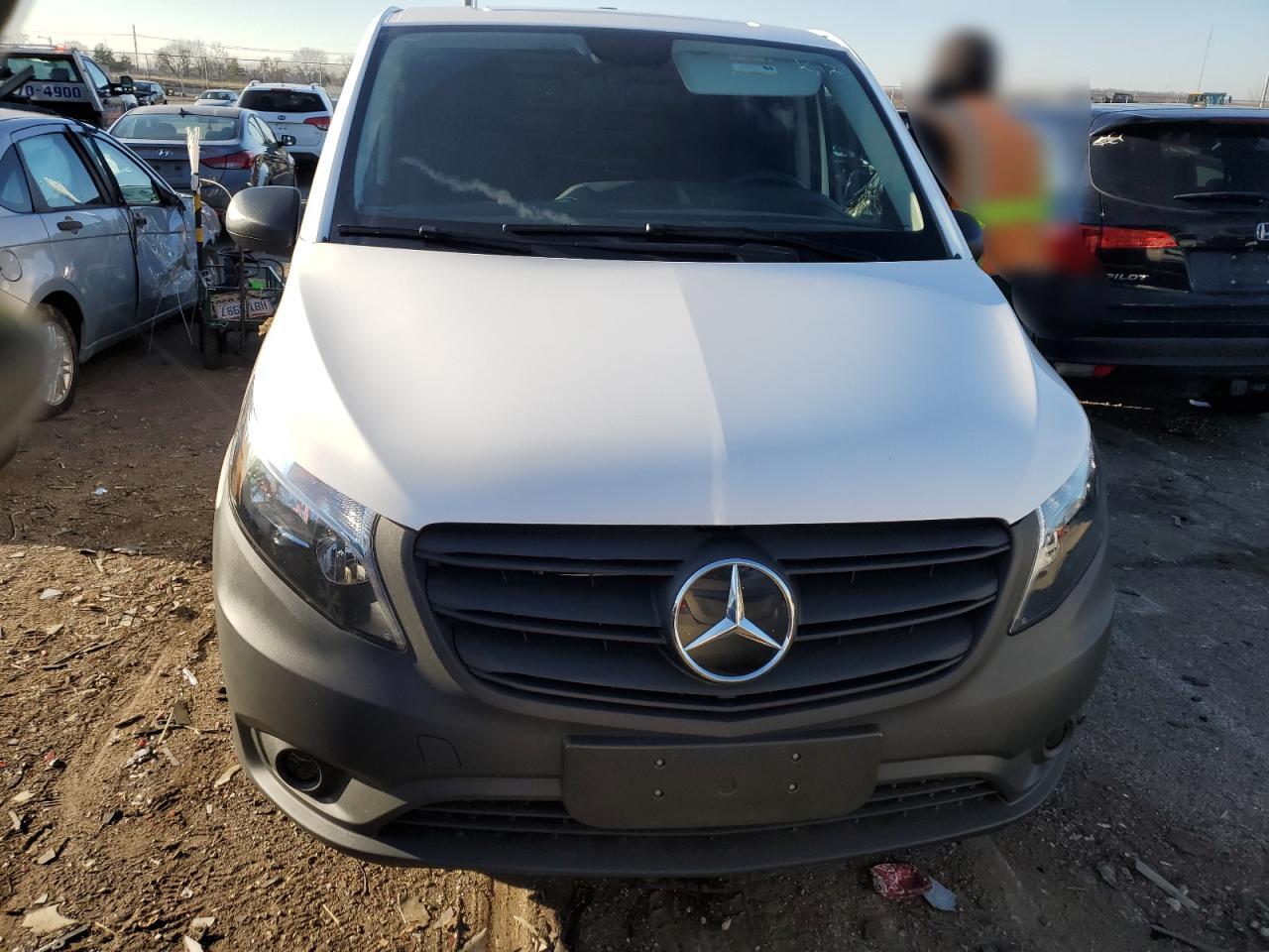 Автомобиль MERCEDES-BENZ METRIS 2022 | GrandCar Автомобиль MERCEDES-BENZ METRIS 2022 | GrandCar
