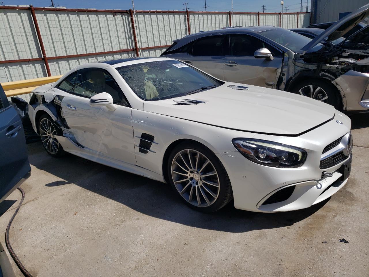 Автомобіль MERCEDES-BENZ SL 550 2017 | GrandCar Автомобіль MERCEDES-BENZ SL 550 2017 | GrandCar