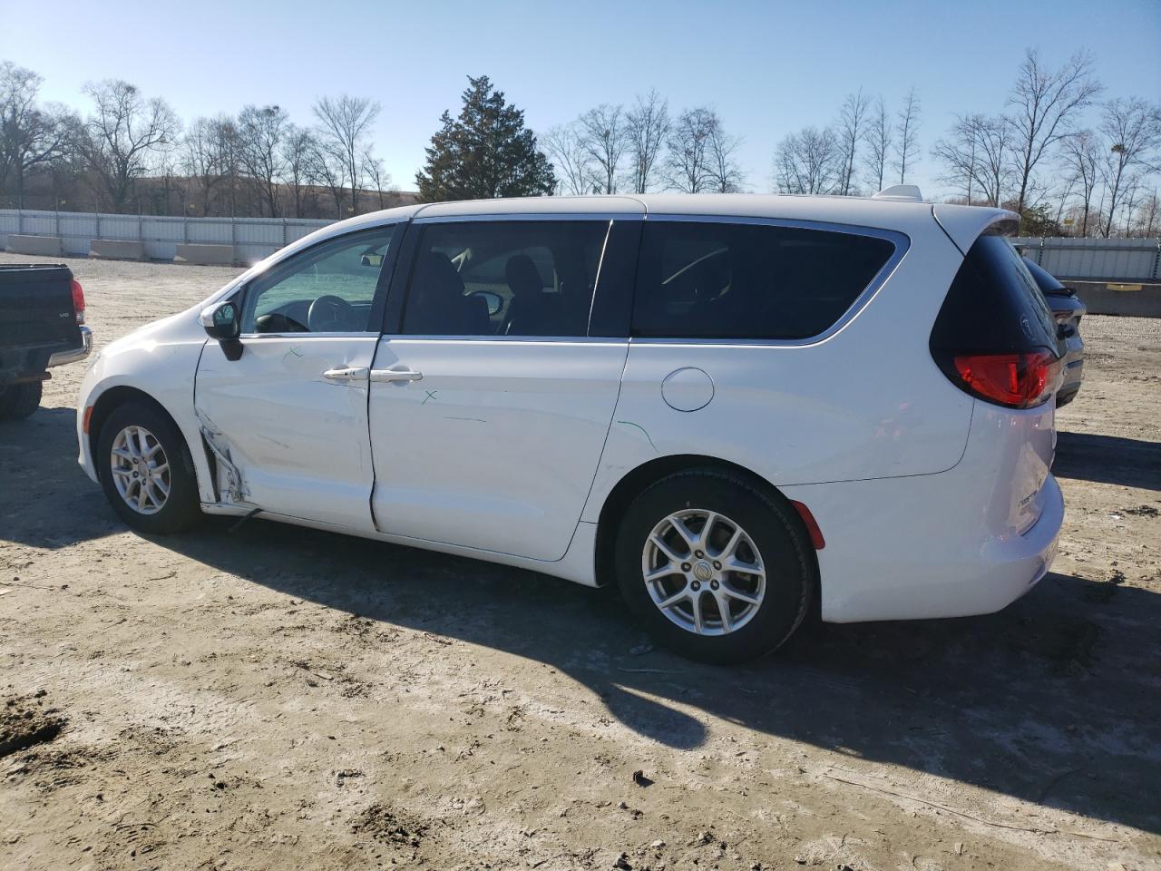 Автомобиль CHRYSLER PACIFICA LX 2019 | GrandCar Автомобиль CHRYSLER PACIFICA LX 2019 | GrandCar