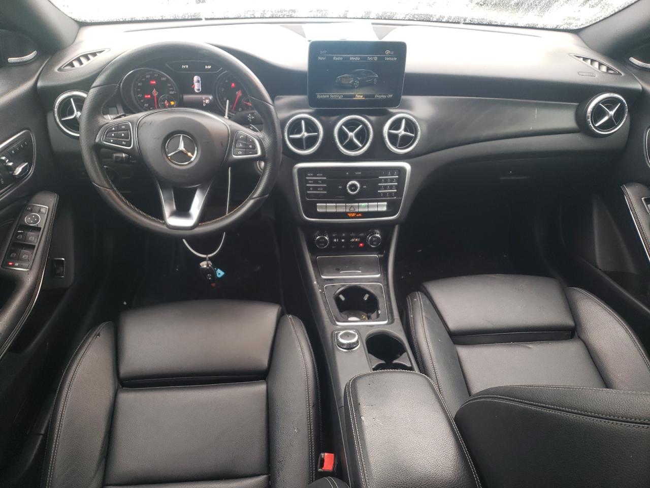 Автомобіль MERCEDES-BENZ CLA 250 4MATIC 2018 | GrandCar Автомобіль MERCEDES-BENZ CLA 250 4MATIC 2018 | GrandCar