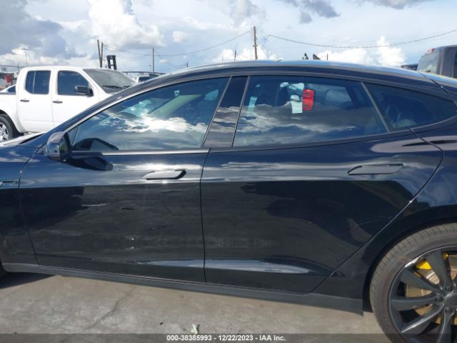 Автомобиль TESLA MODEL S 2013 | GrandCar Автомобиль TESLA MODEL S 2013 | GrandCar