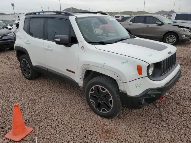 Автомобіль JEEP RENEGADE TRAILHAWK 2017 | GrandCar Автомобіль JEEP RENEGADE TRAILHAWK 2017 | GrandCar