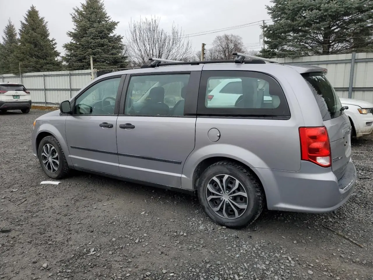 Автомобиль DODGE GRAND CARAVAN SE 2016 | GrandCar Автомобиль DODGE GRAND CARAVAN SE 2016 | GrandCar