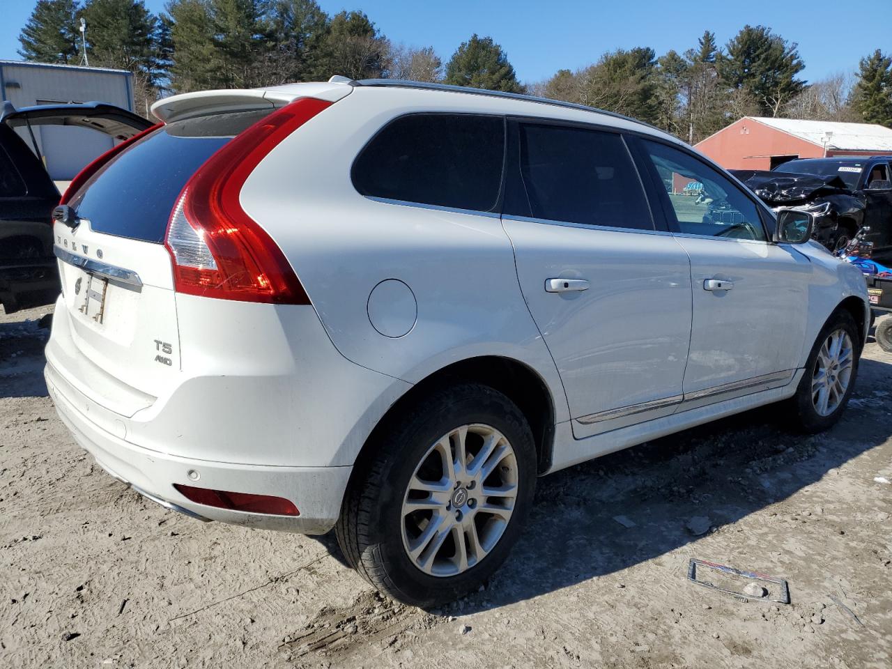Автомобіль VOLVO XC60 T5 PREMIER 2015 | GrandCar Автомобіль VOLVO XC60 T5 PREMIER 2015 | GrandCar