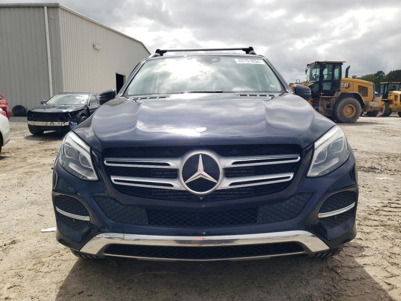 Автомобиль MERCEDES-BENZ GLE 300D 4MATIC 2016 | GrandCar Автомобиль MERCEDES-BENZ GLE 300D 4MATIC 2016 | GrandCar