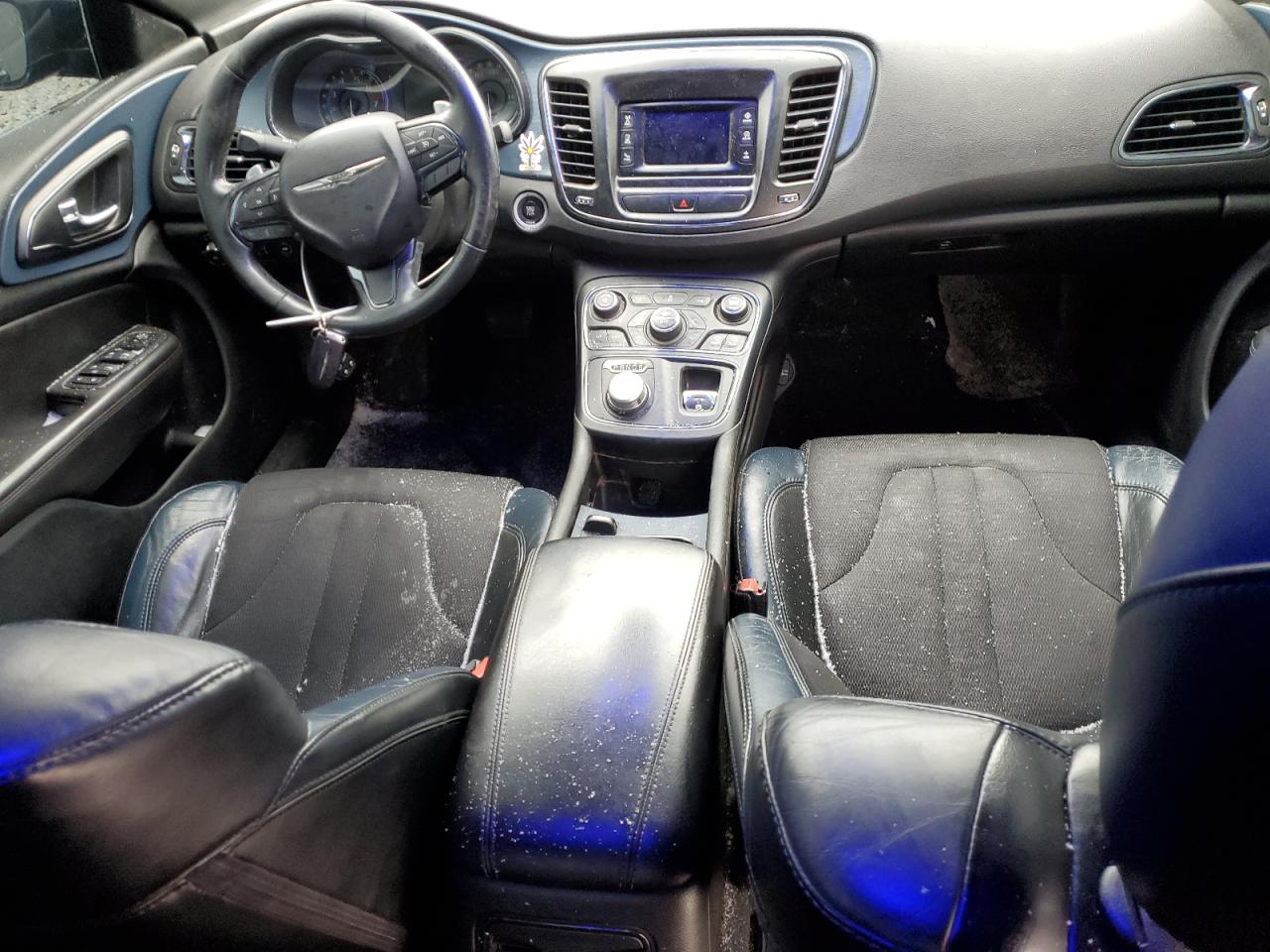 Автомобіль CHRYSLER 200 S 2015 | GrandCar Автомобіль CHRYSLER 200 S 2015 | GrandCar