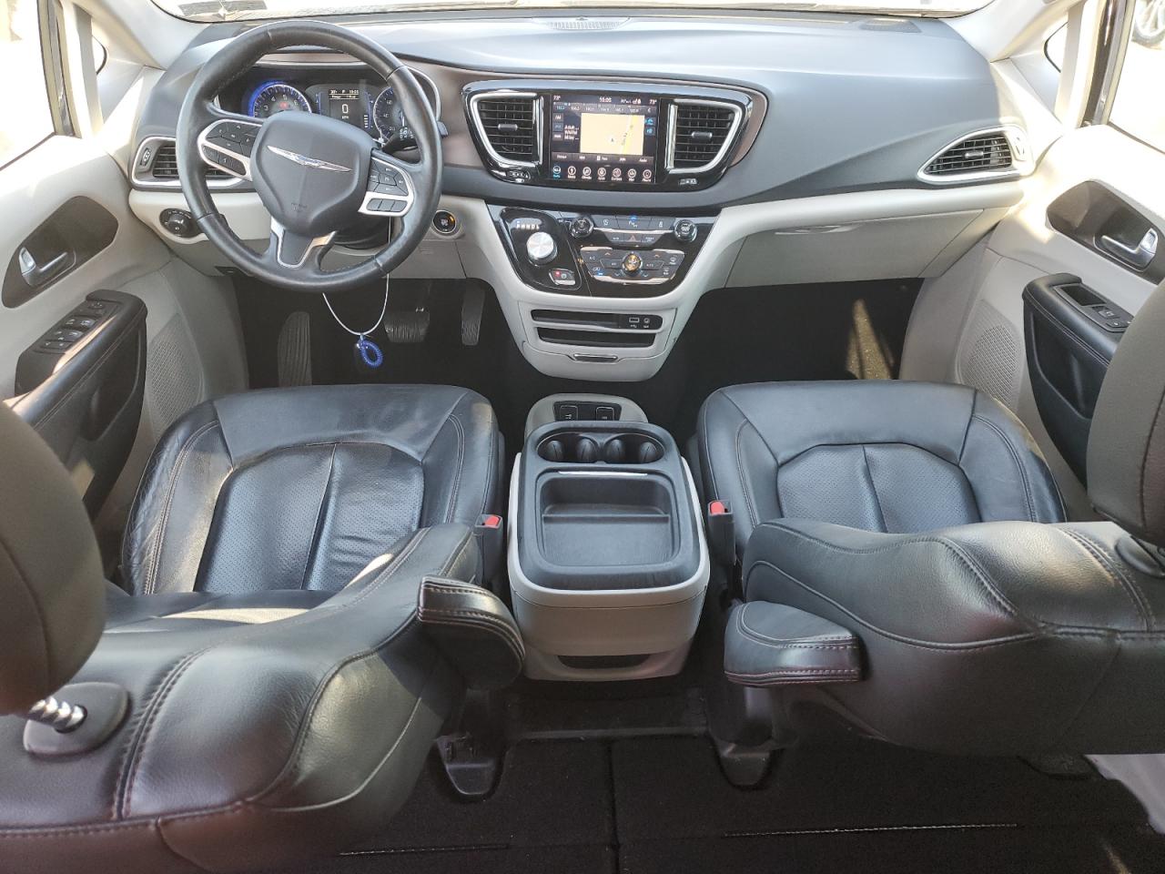 Автомобіль CHRYSLER PACIFICA TOURING L 2019 | GrandCar Автомобіль CHRYSLER PACIFICA TOURING L 2019 | GrandCar