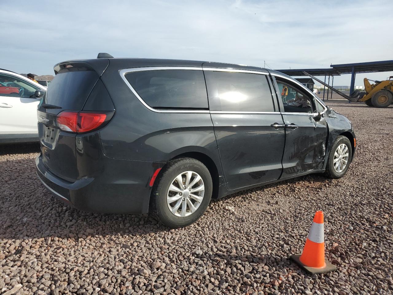 Автомобіль CHRYSLER PACIFICA TOURING PLUS 2018 | GrandCar Автомобіль CHRYSLER PACIFICA TOURING PLUS 2018 | GrandCar