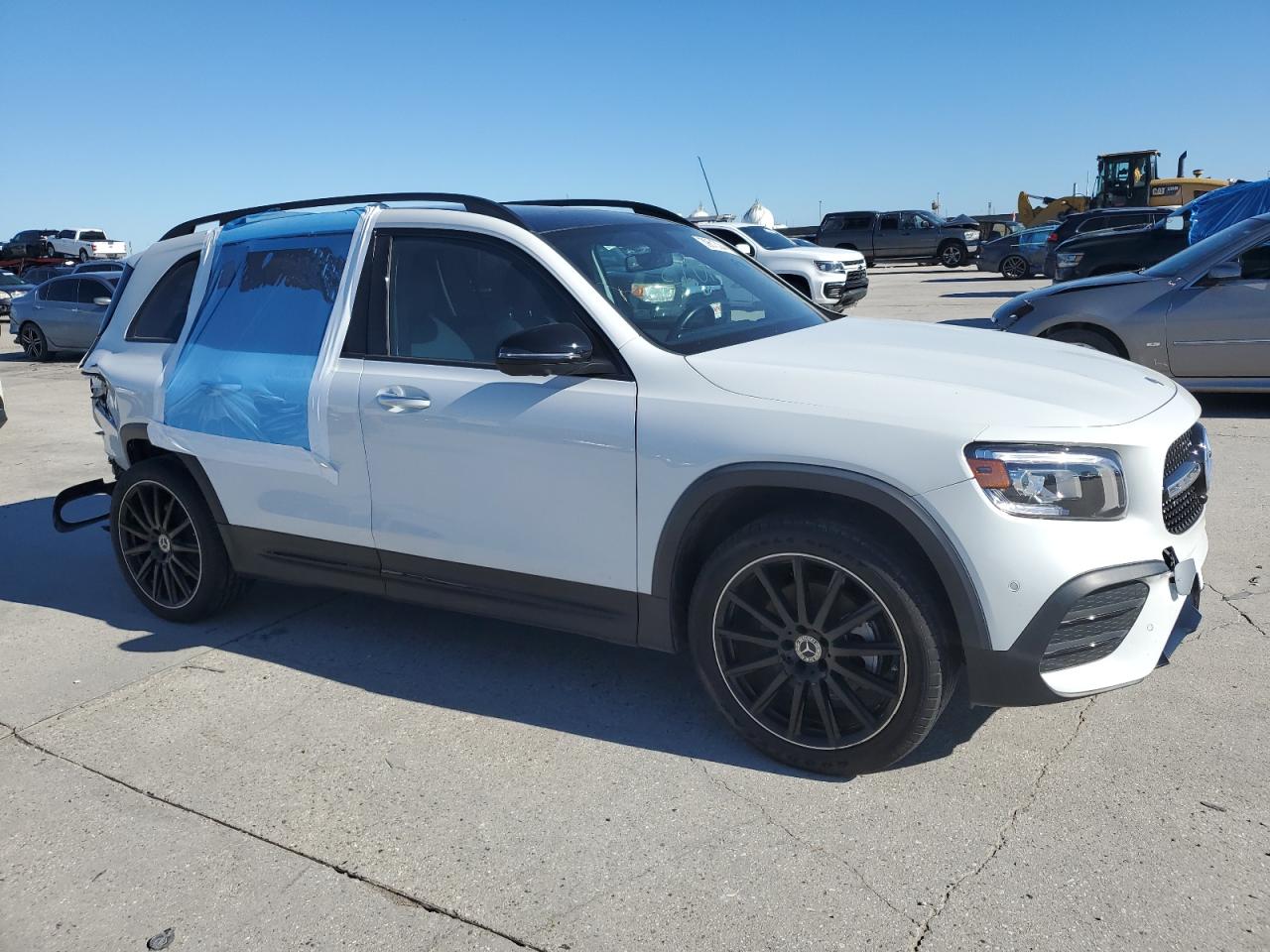 Автомобиль MERCEDES-BENZ GLB 250 2022 | GrandCar Автомобиль MERCEDES-BENZ GLB 250 2022 | GrandCar