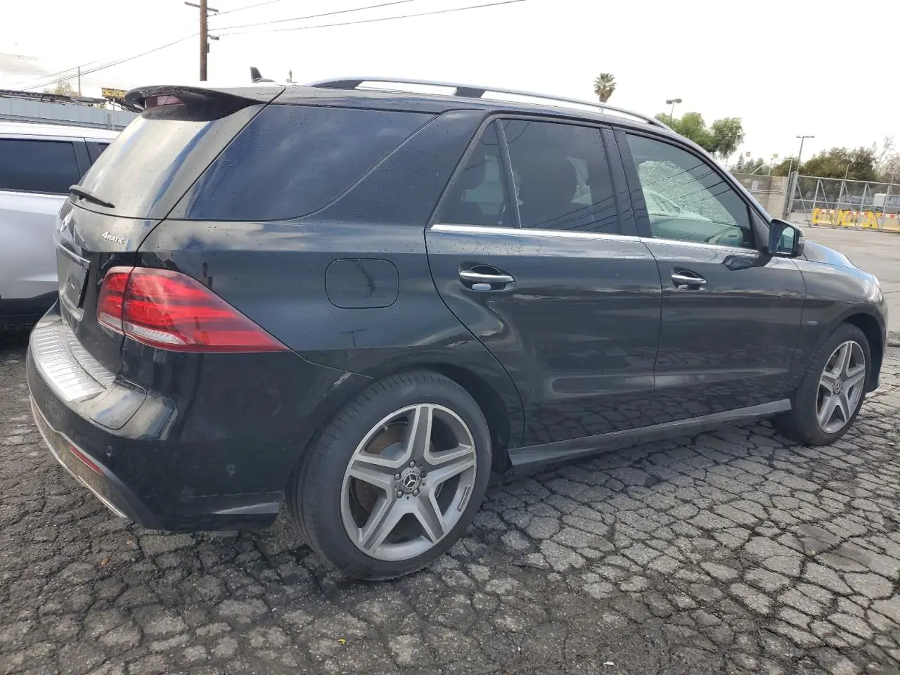 Автомобиль MERCEDES-BENZ GLE 550E 4MATIC 2018 | GrandCar Автомобиль MERCEDES-BENZ GLE 550E 4MATIC 2018 | GrandCar