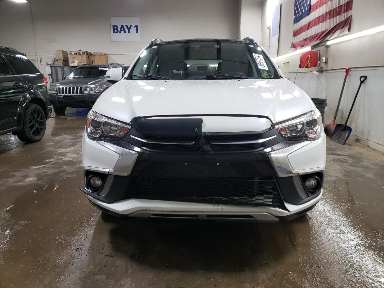 Автомобіль MITSUBISHI OUTLANDER SPORT SEL 2018 | GrandCar Автомобіль MITSUBISHI OUTLANDER SPORT SEL 2018 | GrandCar