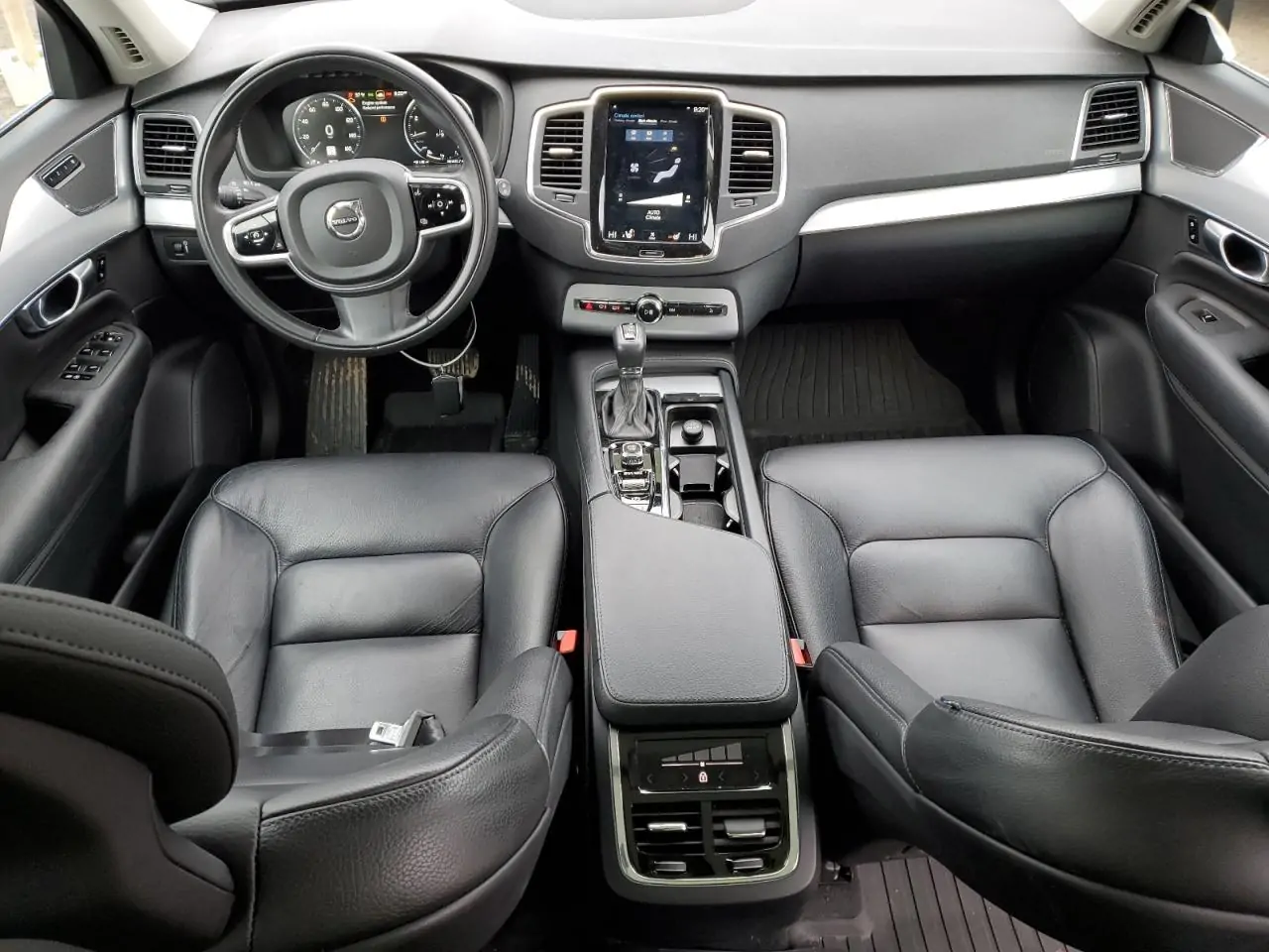 Автомобіль VOLVO XC90 T5 2018 | GrandCar Автомобіль VOLVO XC90 T5 2018 | GrandCar