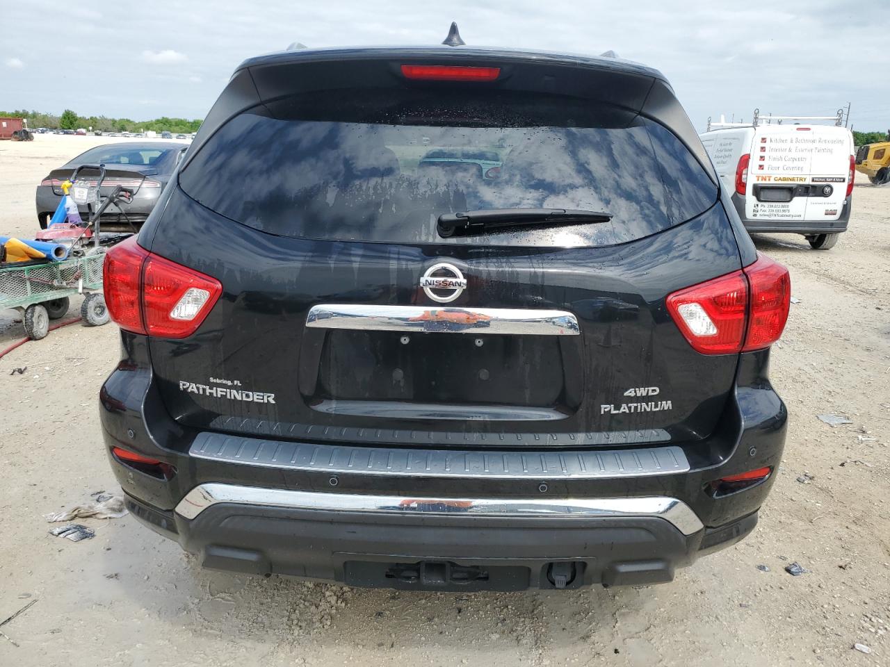 Автомобіль NISSAN PATHFINDER PLATINUM 2020 | GrandCar Автомобіль NISSAN PATHFINDER PLATINUM 2020 | GrandCar