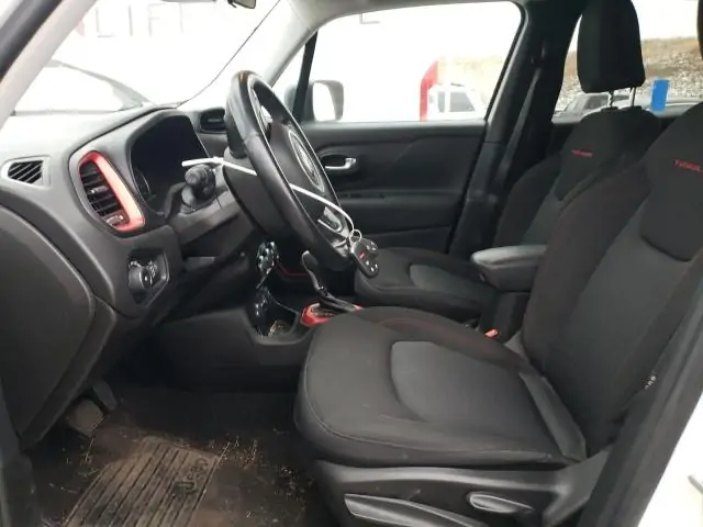 Автомобіль JEEP RENEGADE TRAILHAWK 2016 | GrandCar Автомобіль JEEP RENEGADE TRAILHAWK 2016 | GrandCar