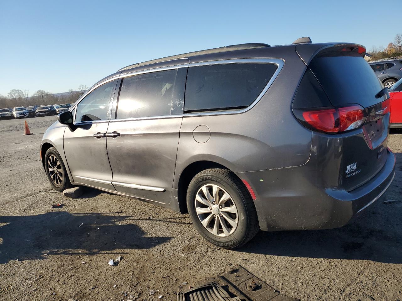 Автомобиль CHRYSLER PACIFICA TOURING L 2017 | GrandCar Автомобиль CHRYSLER PACIFICA TOURING L 2017 | GrandCar