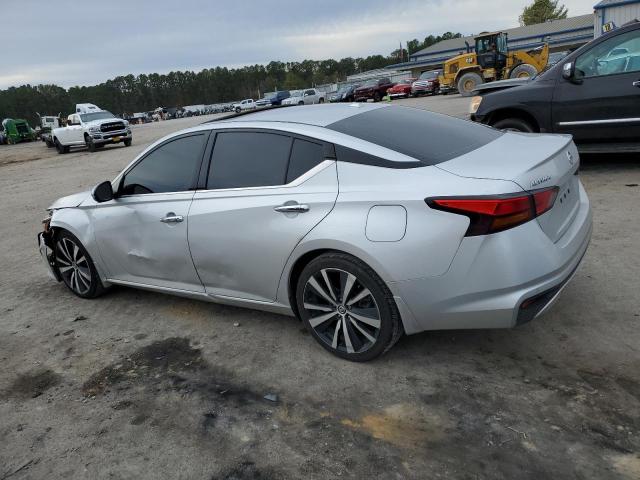 Автомобіль NISSAN ALTIMA PLATINUM 2019 | GrandCar Автомобіль NISSAN ALTIMA PLATINUM 2019 | GrandCar
