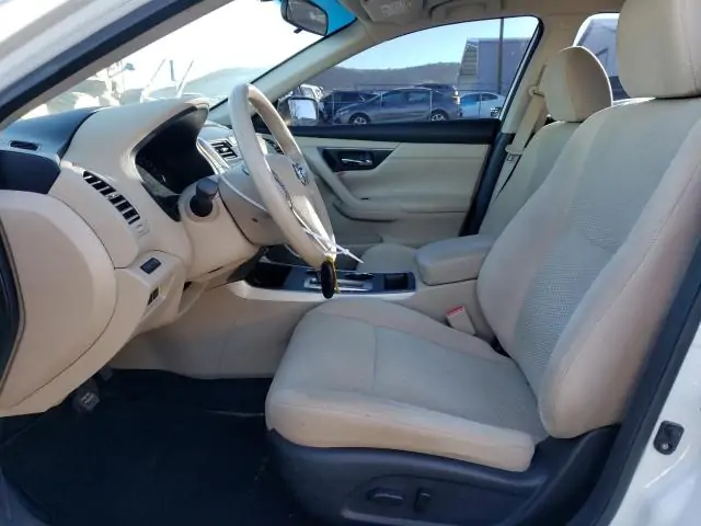 Автомобиль NISSAN ALTIMA 2.5 2015 | GrandCar Автомобиль NISSAN ALTIMA 2.5 2015 | GrandCar