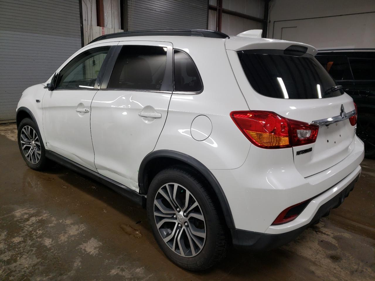 Автомобіль MITSUBISHI OUTLANDER SPORT SEL 2018 | GrandCar Автомобіль MITSUBISHI OUTLANDER SPORT SEL 2018 | GrandCar