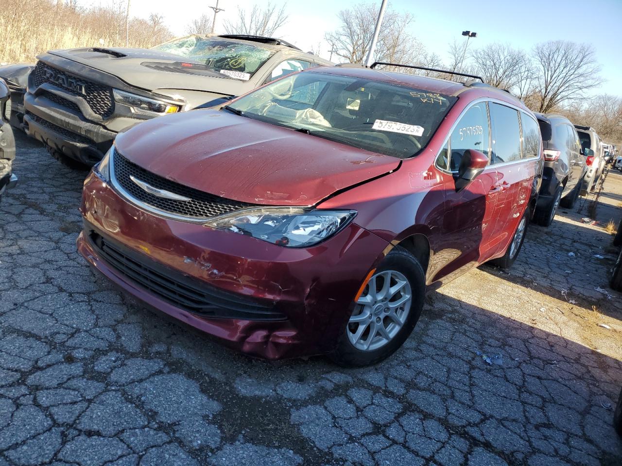 Автомобіль CHRYSLER PACIFICA LX 2018 | GrandCar