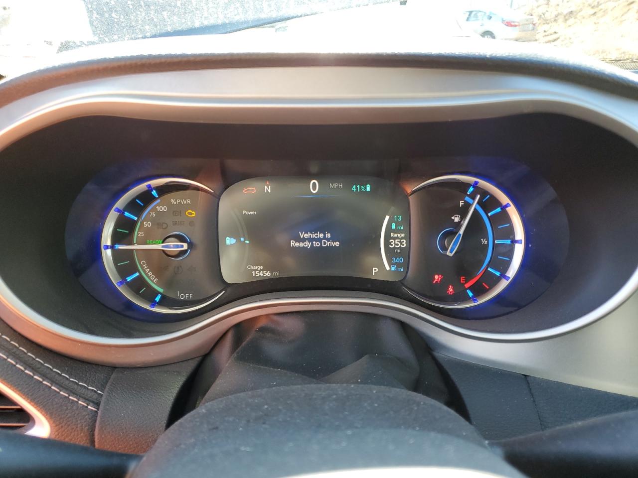 Автомобіль CHRYSLER PACIFICA HYBRID TOURING L 2022 | GrandCar Автомобіль CHRYSLER PACIFICA HYBRID TOURING L 2022 | GrandCar