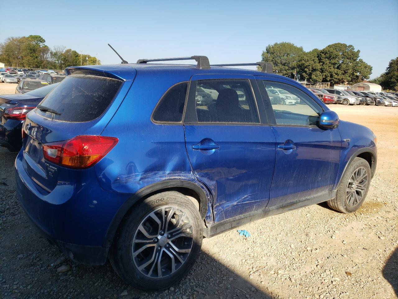 Автомобиль MITSUBISHI OUTLANDER SPORT ES 2016 | GrandCar Автомобиль MITSUBISHI OUTLANDER SPORT ES 2016 | GrandCar