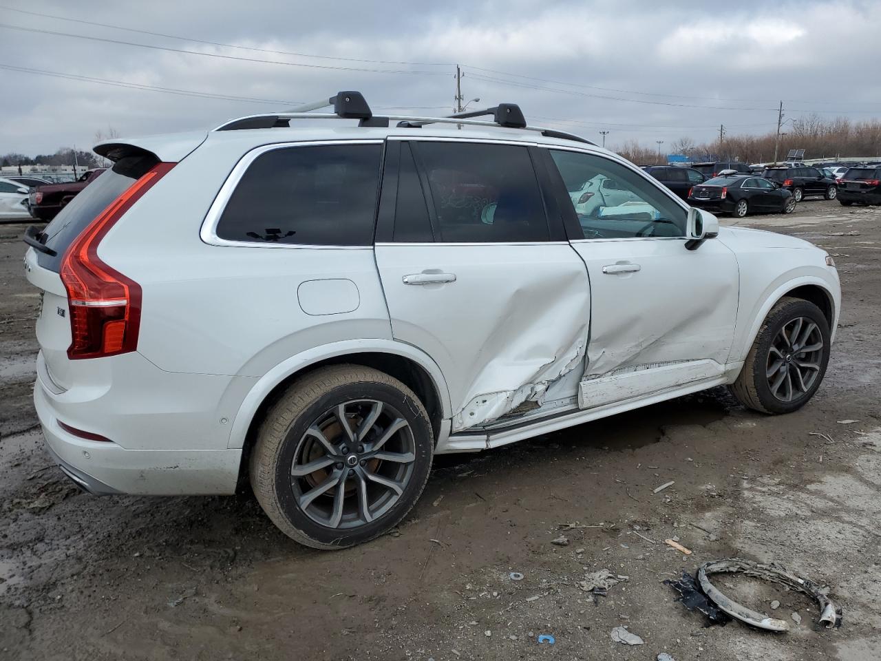 Автомобіль VOLVO XC90 T6 MOMENTUM 2019 | GrandCar Автомобіль VOLVO XC90 T6 MOMENTUM 2019 | GrandCar