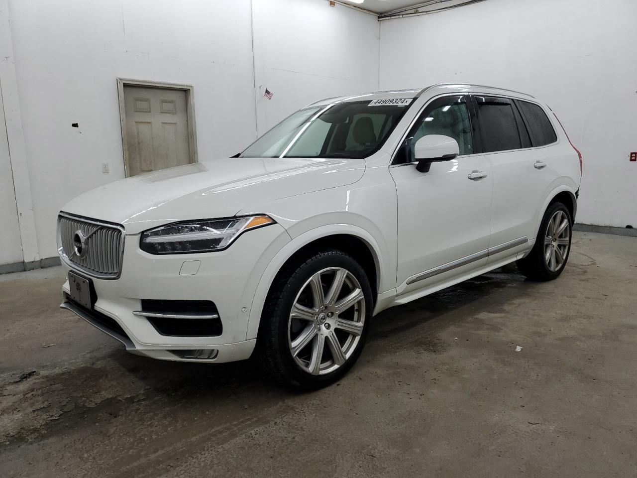 Автомобіль VOLVO XC90 T6 2016 | GrandCar Автомобіль VOLVO XC90 T6 2016 | GrandCar