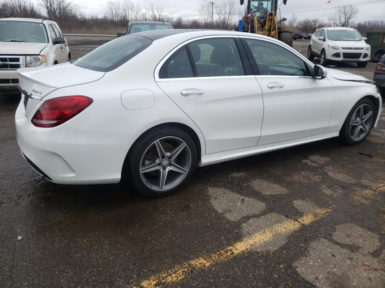 Автомобіль MERCEDES-BENZ C 300 4MATIC 2016 | GrandCar Автомобіль MERCEDES-BENZ C 300 4MATIC 2016 | GrandCar