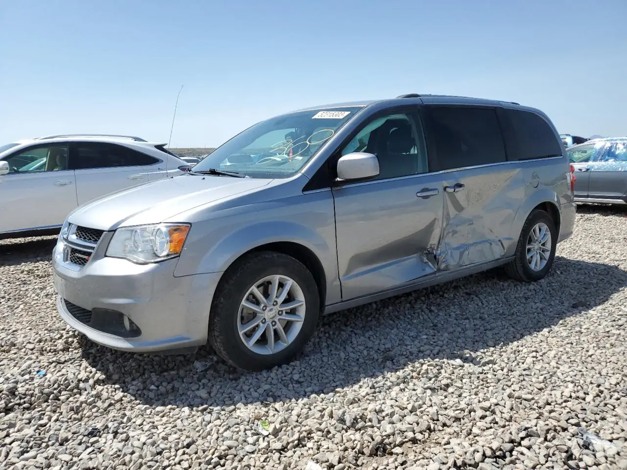 Автомобиль DODGE GRAND CARAVAN SXT 2018 | GrandCar Автомобиль DODGE GRAND CARAVAN SXT 2018 | GrandCar