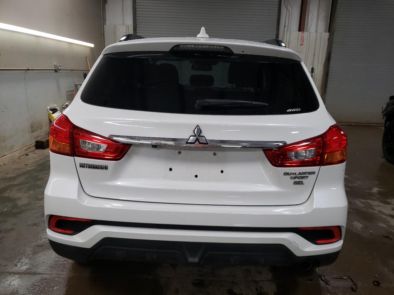 Автомобіль MITSUBISHI OUTLANDER SPORT SEL 2018 | GrandCar Автомобіль MITSUBISHI OUTLANDER SPORT SEL 2018 | GrandCar