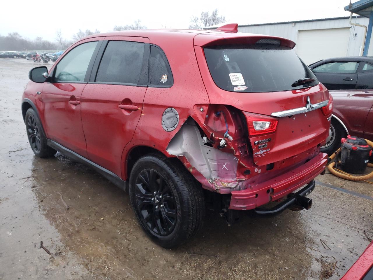 Автомобиль MITSUBISHI OUTLANDER SPORT ES 2018 | GrandCar Автомобиль MITSUBISHI OUTLANDER SPORT ES 2018 | GrandCar