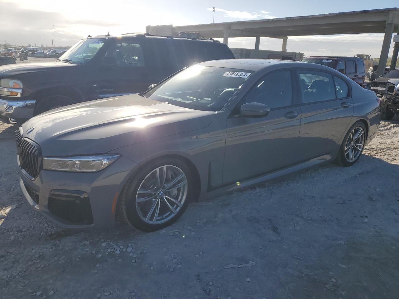 Автомобіль BMW 750 XI 2021 | GrandCar